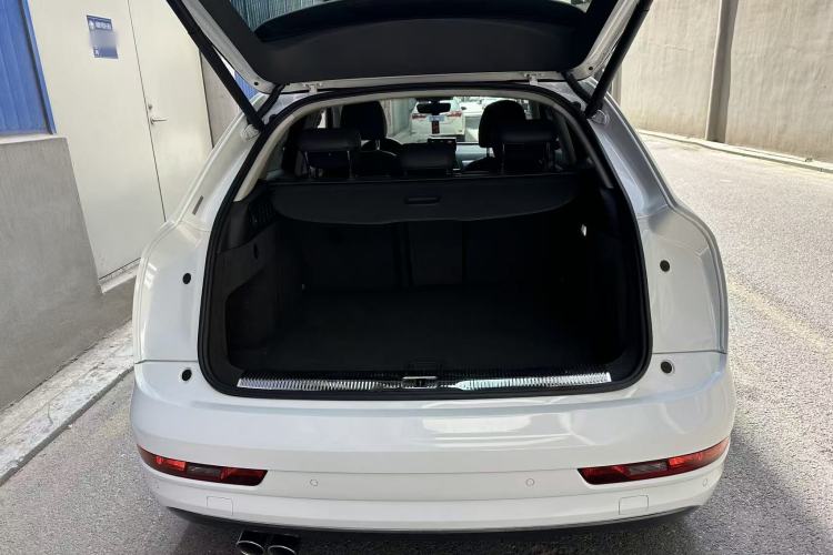 Used Audi Q3 2016 35 TFSI Style Edition Interior 6
