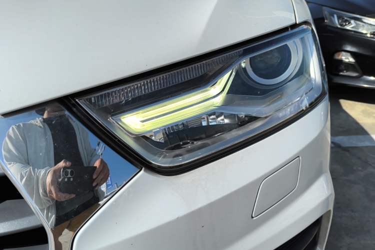 Used Audi Q3 2016 35 TFSI Style Edition Left Front Headlight