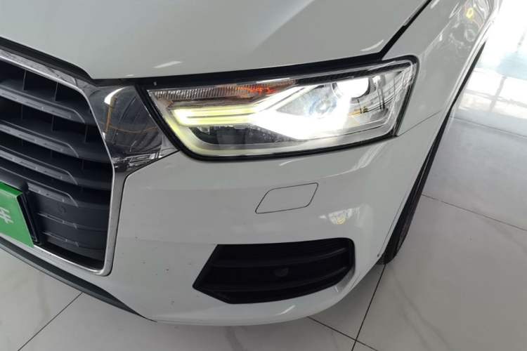 Used Audi Q3 2016 35 TFSI Fashion Model Left Front Headlight