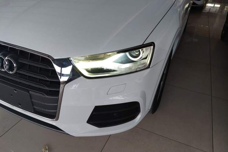 Used Audi Q3 2016 35 TFSI Fashion Model Left Front Headlight