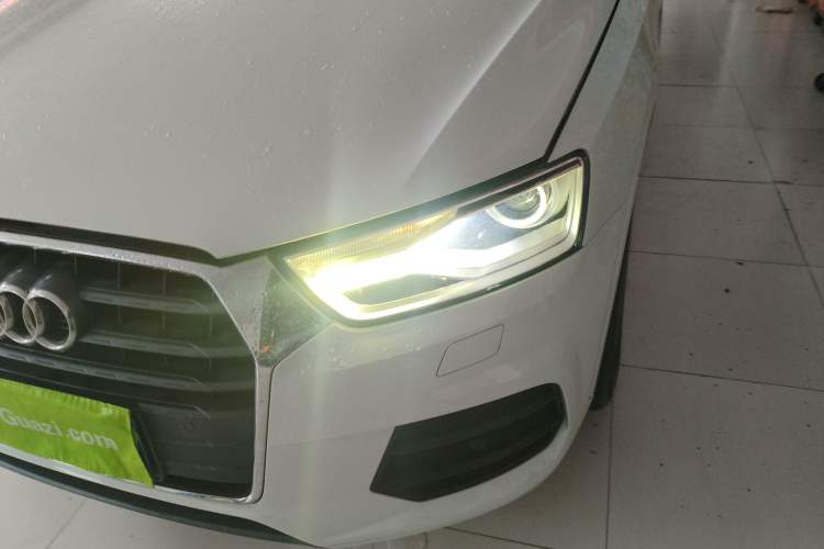 Used Audi Q3 2016 35 TFSI Fashion Model Left Front Headlight