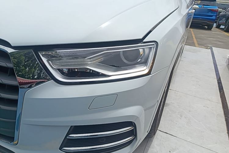 Used Audi Q3 2016 35 TFSI quattro all-wheel-drive style model Left Front Headlight