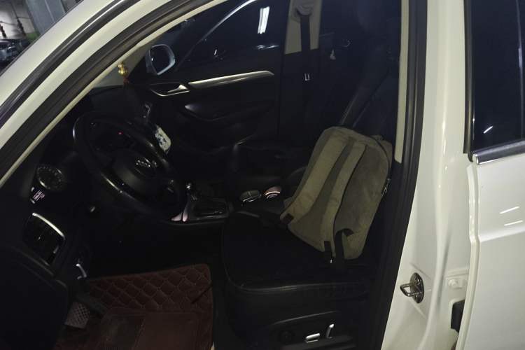 Used Audi Q3 2016 35 TFSI quattro all-wheel-drive style model Left Front Seat