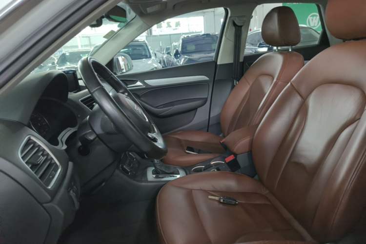 Used Audi Q3 2016 35 TFSI Fashion Model Left Front Seat