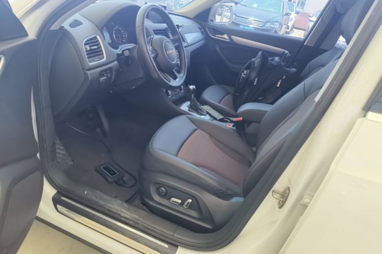 Used Audi Q3 2016 30 TFSI Fashion Model Left Front Seat