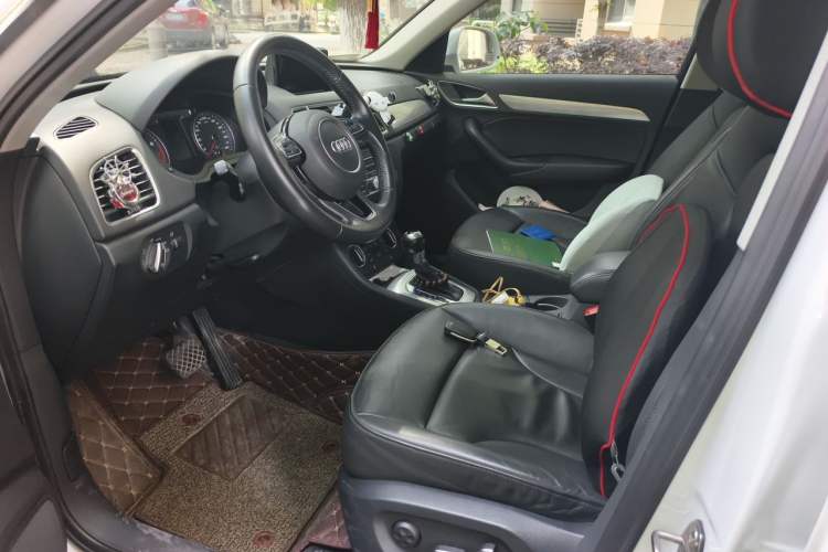 Used Audi Q3 2016 30 TFSI Fashion Model Left Front Seat