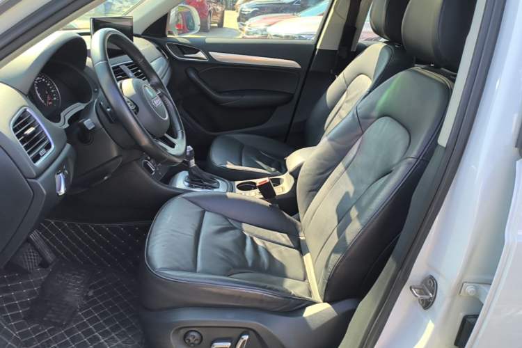 Used Audi Q3 2016 35 TFSI Style Edition Left Front Seat
