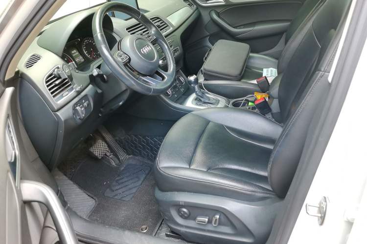 Used Audi Q3 2016 35 TFSI Fashion Model Left Front Seat