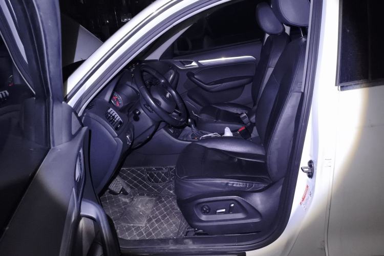Used Audi Q3 2016 30 TFSI Fashion Model Left Front Seat