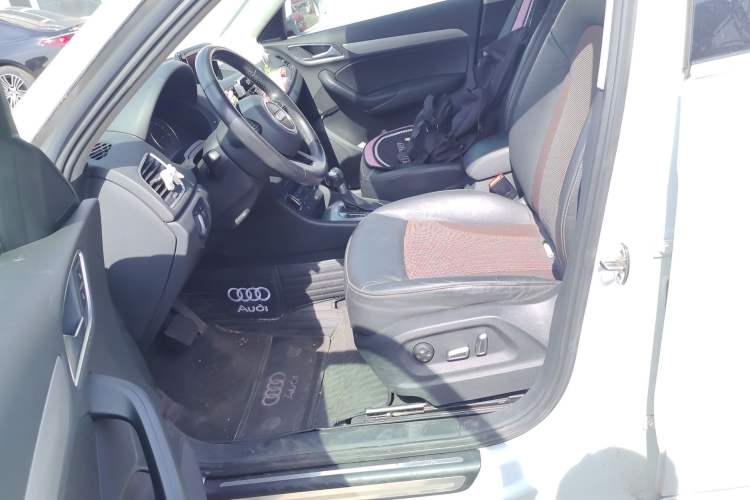 Used Audi Q3 2016 30 TFSI Fashion Model Left Front Seat