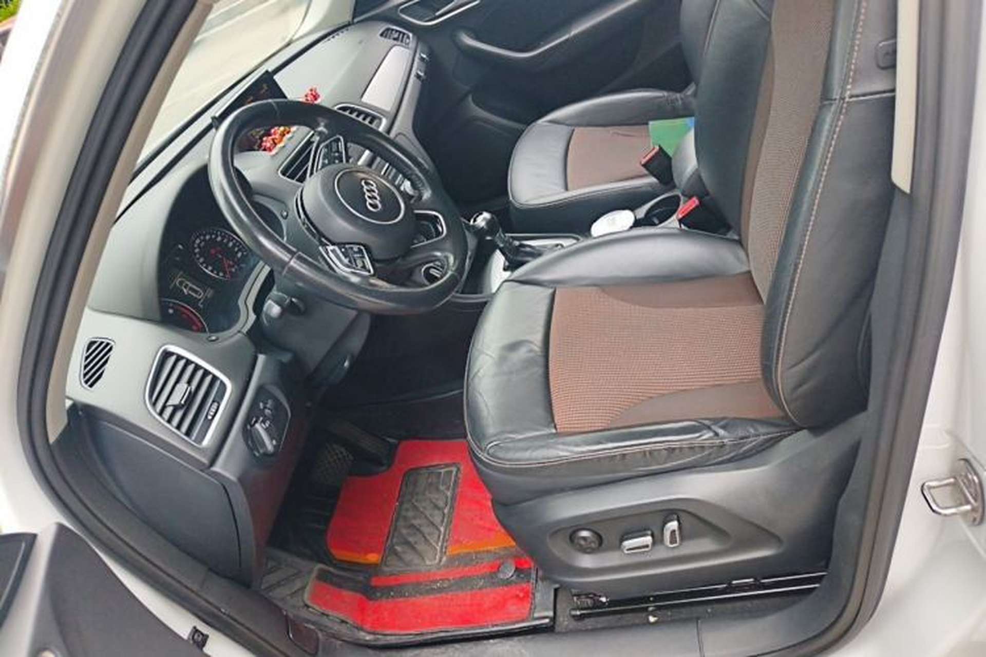 Used Audi Q3 2016 35 TFSI Fashion Model Left Front Seat