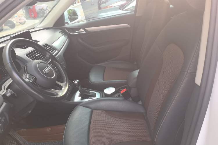 Used Audi Q3 2016 35 TFSI Fashion Model Left Front Seat