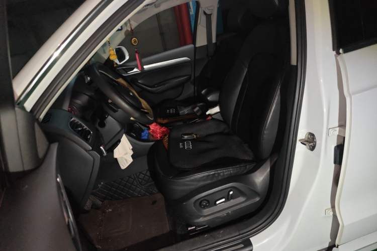 Used Audi Q3 2016 35 TFSI Style Edition Left Front Seat