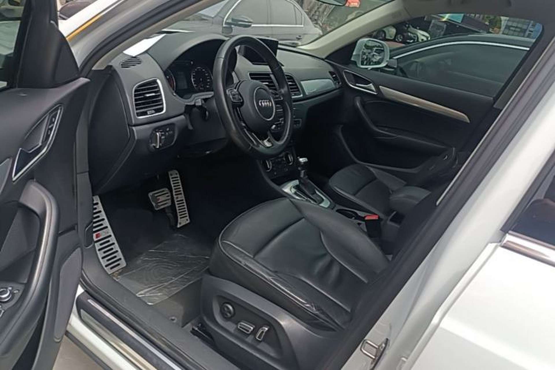 Used Audi Q3 2016 35 TFSI quattro all-wheel-drive style model Left Front Seat