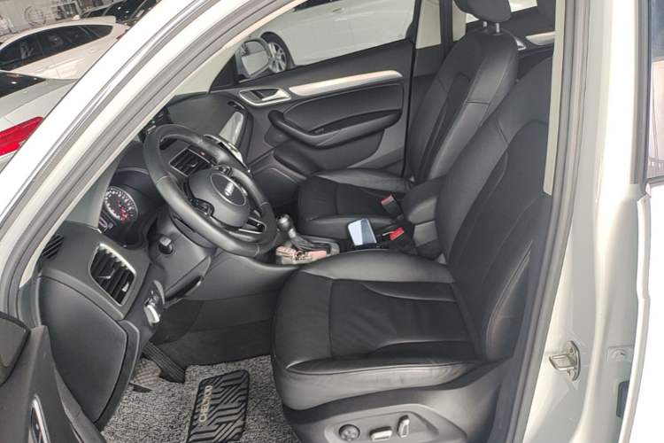 Used Audi Q3 2016 30 TFSI Fashion Model Left Front Seat