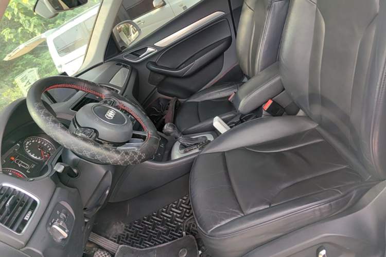 Used Audi Q3 2016 30 TFSI Fashion Model Left Front Seat