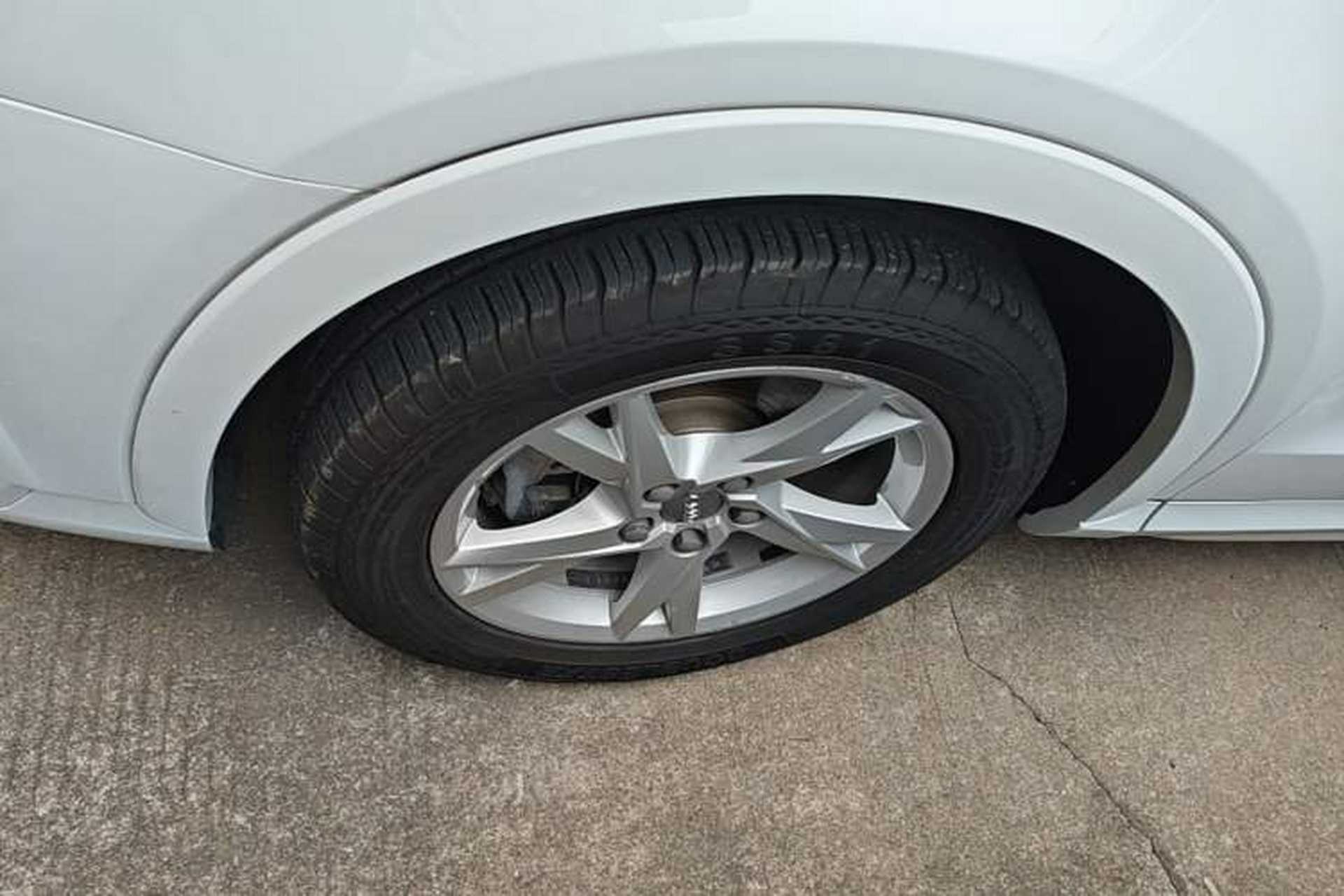 Used Audi Q3 2016 30 TFSI Fashion Model Left Front Wheel Hub