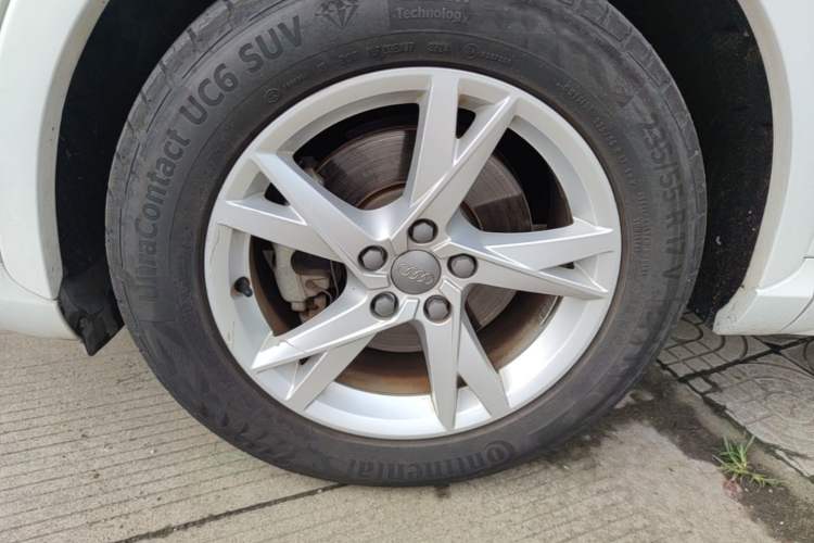 Used Audi Q3 2016 35 TFSI Fashion Model Left Front Wheel Hub