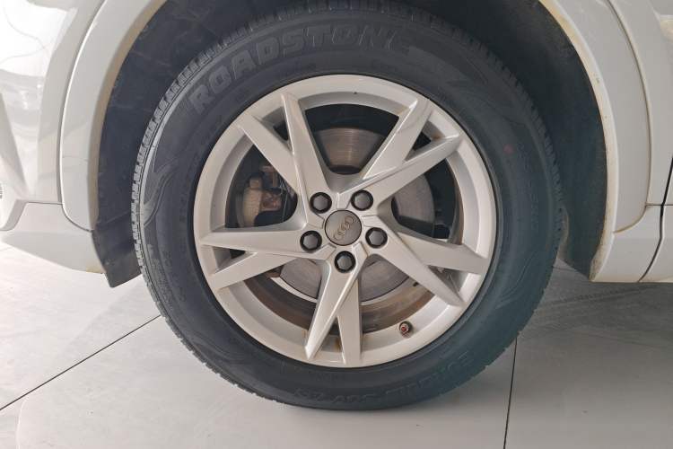 Used Audi Q3 2016 30 TFSI Fashion Model Left Front Wheel Hub
