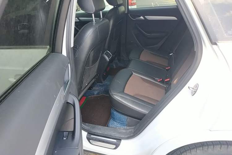 Used Audi Q3 2016 35 TFSI Fashion Model Left Rear Seat