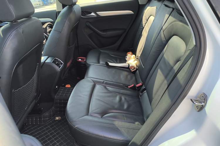 Used Audi Q3 2016 35 TFSI Style Edition Left Rear Seat