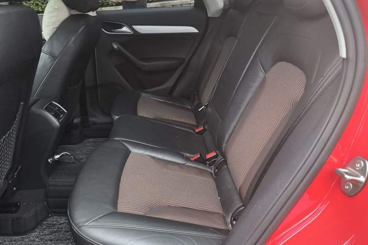 Used Audi Q3 2016 35 TFSI Fashion Model Left Rear Seat