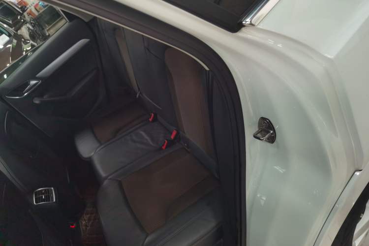 Used Audi Q3 2016 35 TFSI Fashion Model Left Rear Seat