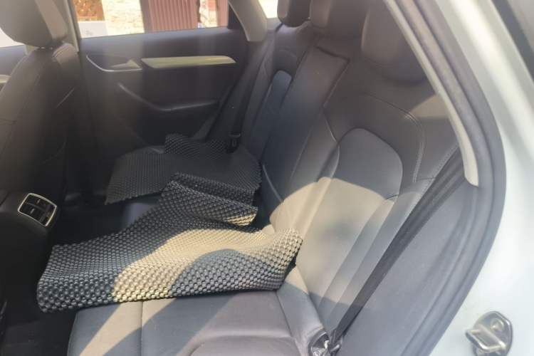 Used Audi Q3 2016 35 TFSI quattro all-wheel drive special edition Left Rear Seat