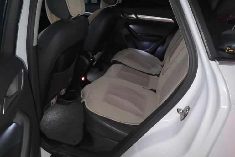 Used Audi Q3 2016 35 TFSI quattro all-wheel-drive style model Left Rear Seat