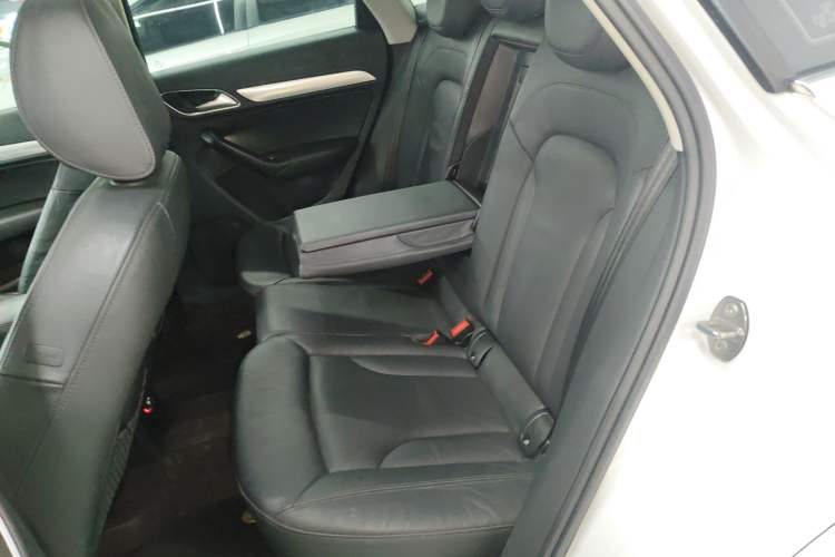 Used Audi Q3 2016 35 TFSI Style Edition Left Rear Seat