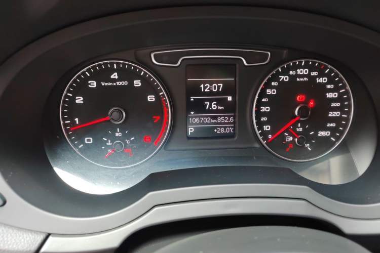 Used Audi Q3 2016 30 TFSI Collector's Edition Intelligent Model Odometer Close Up