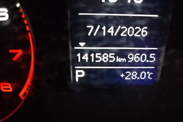 Used Audi Q3 2016 30 TFSI Fashion Model Odometer Close Up