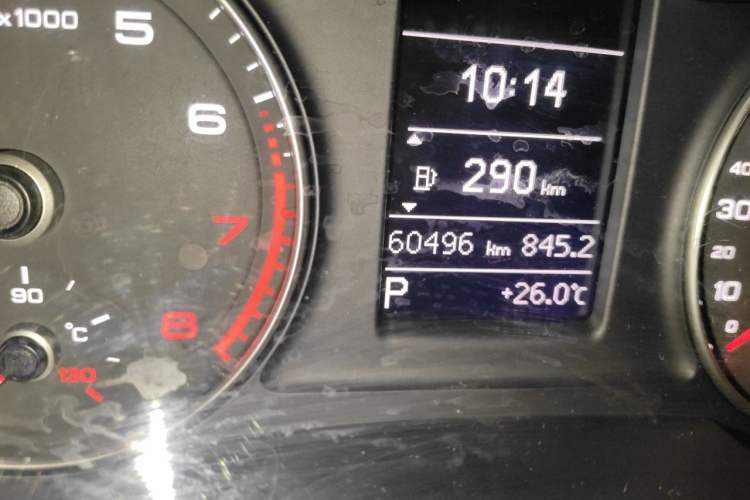 Used Audi Q3 2016 35 TFSI Fashion Model Odometer Close Up
