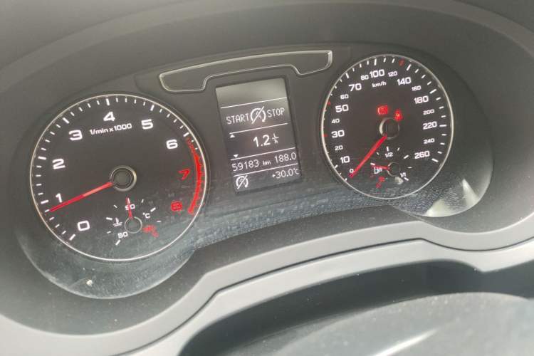 Used Audi Q3 2016 30 TFSI Fashion Model Odometer Close Up