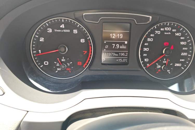 Used Audi Q3 2016 30 TFSI Fashion Model Odometer Close Up