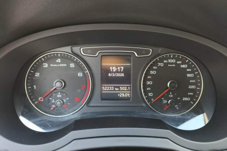 Used Audi Q3 2016 30 TFSI Collector's Edition Comfort Model Odometer Close Up