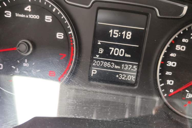 Used Audi Q3 2016 30 TFSI Fashion Model Odometer Close Up