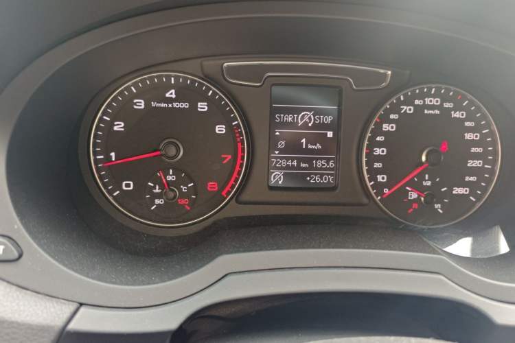 Used Audi Q3 2016 30 TFSI Fashion Model Odometer Close Up
