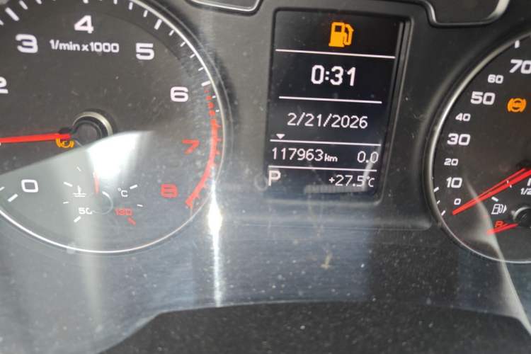 Used Audi Q3 2016 30 TFSI Fashion Model Odometer Close Up