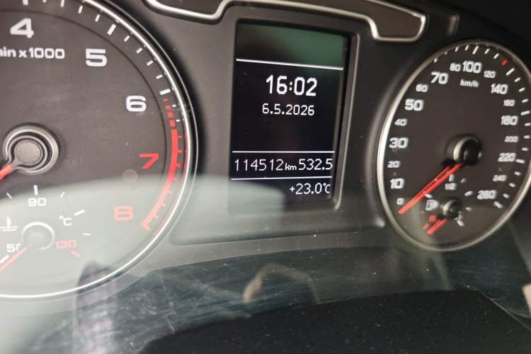 Used Audi Q3 2016 30 TFSI Collector's Edition Comfort Model Odometer Close Up