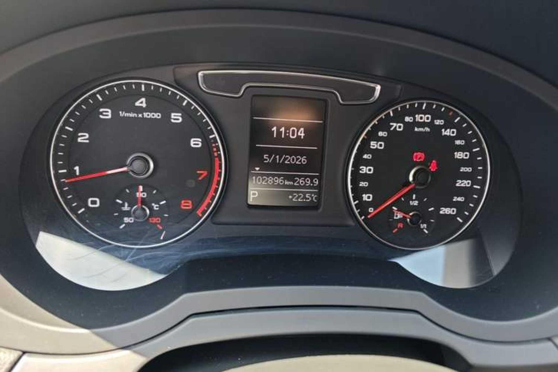 Used Audi Q3 2016 35 TFSI Style Edition Odometer Close Up