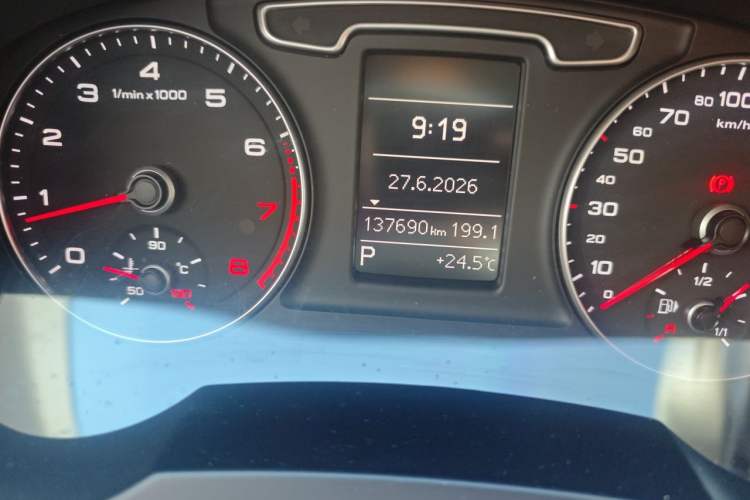 Used Audi Q3 2016 30 TFSI Collector's Edition Comfort Model Odometer Close Up
