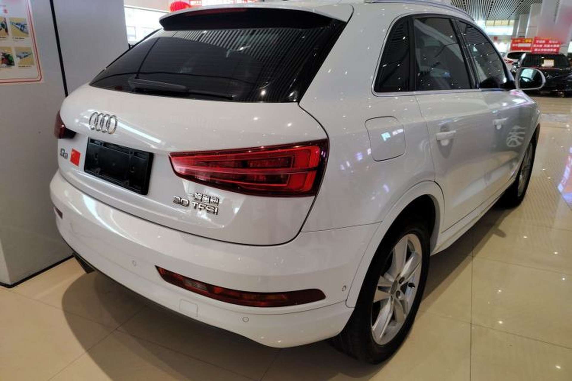 Used Audi Q3 2016 30 TFSI Fashion Model Rear Right 45 Deg