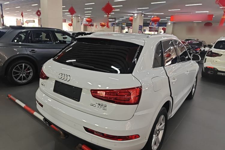 Used Audi Q3 2016 30 TFSI Fashion Model Rear Right 45 Deg