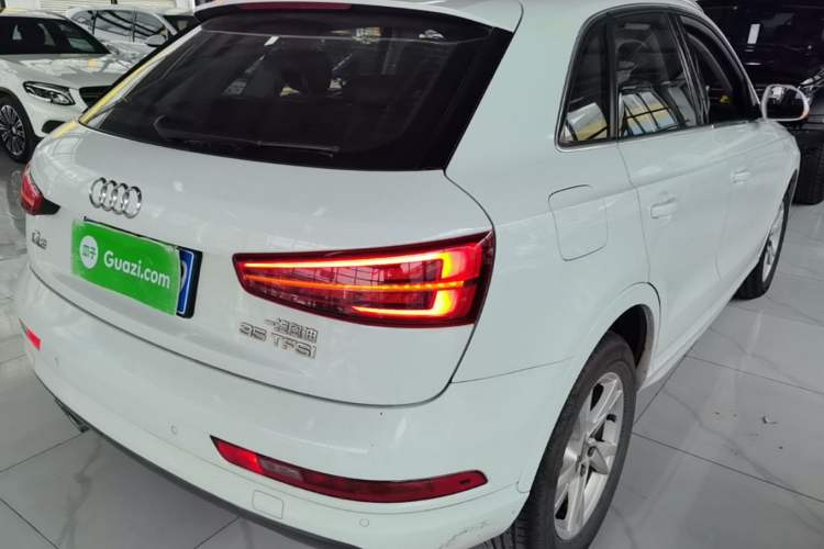 Used Audi Q3 2016 35 TFSI Fashion Model Rear Right 45 Deg