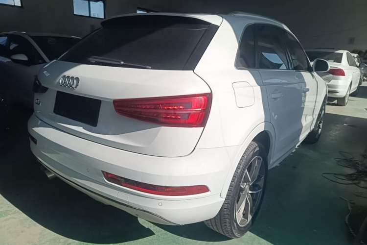 Used Audi Q3 2016 35 TFSI Fashion Model Rear Right 45 Deg