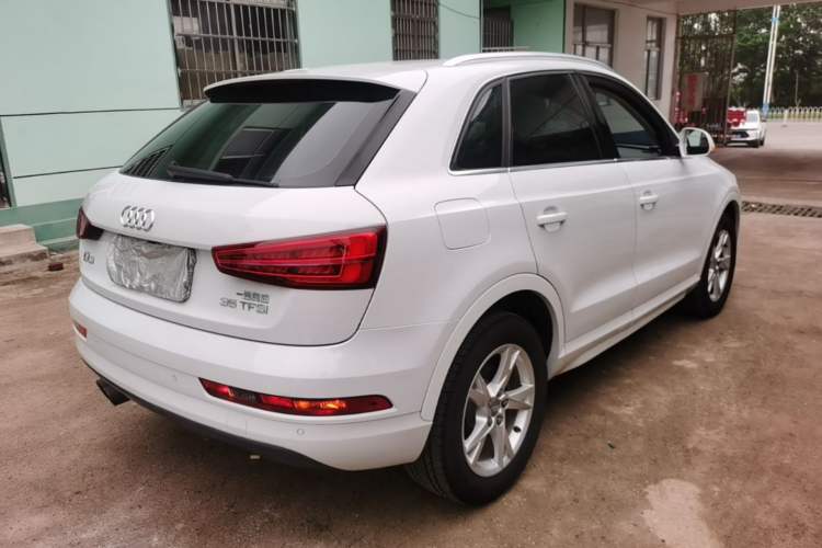 Used Audi Q3 2016 35 TFSI Fashion Model Rear Right 45 Deg