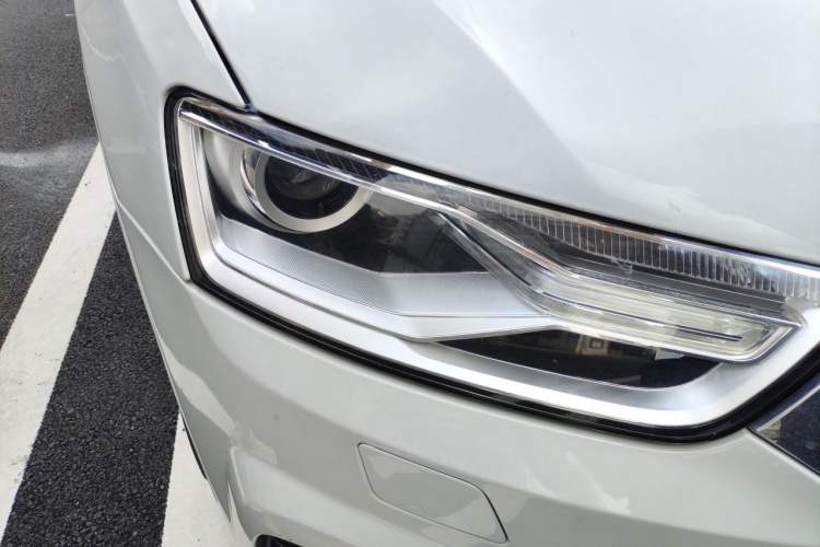 Used Audi Q3 2016 30 TFSI Fashion Model Right Front Headlight