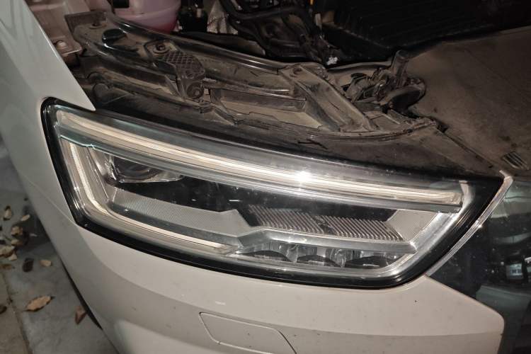 Used Audi Q3 2016 30 TFSI Fashion Model Right Front Headlight