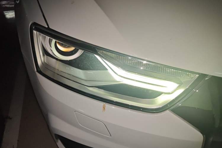 Used Audi Q3 2016 30 TFSI Fashion Model Right Front Headlight